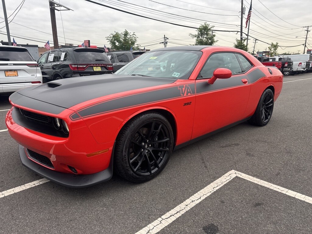 2022 Dodge Challenger R/T Scat Pack photo 3