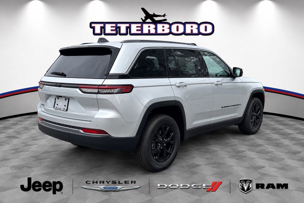 2026 Jeep Grand Cherokee Laredo - Photo 7