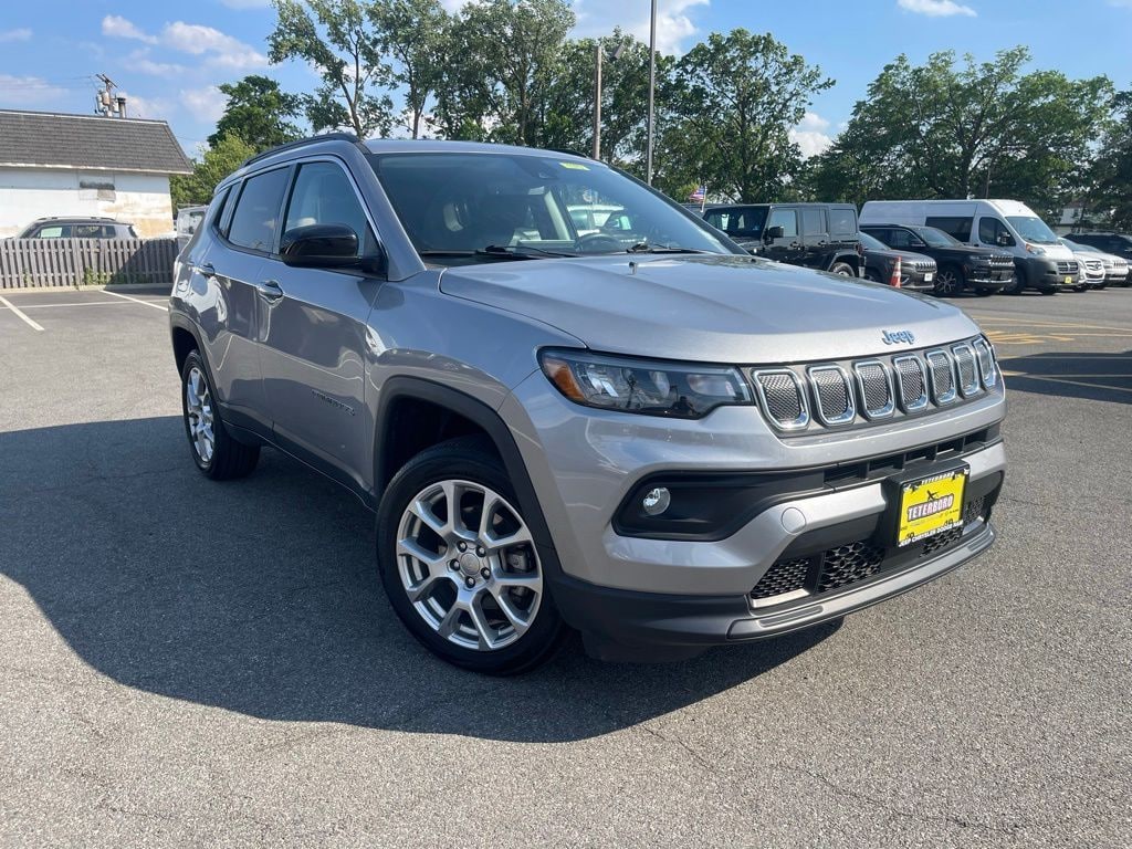 Used 2022 Jeep Compass Latitude Lux SUV