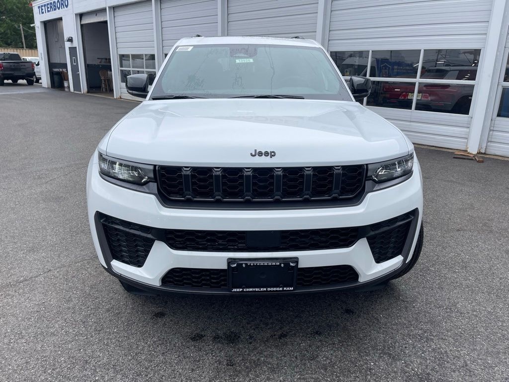 New 2026 Jeep Grand Cherokee L Laredo Sport Utility