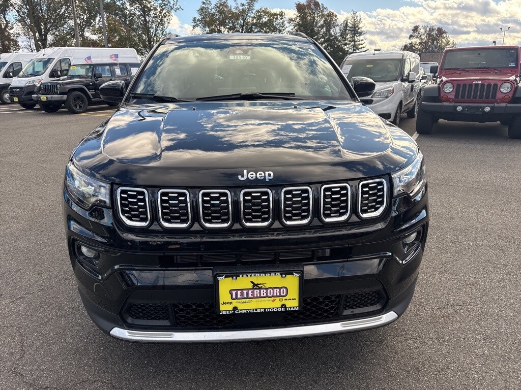 2026 Jeep Compass Limited Altitude photo 2