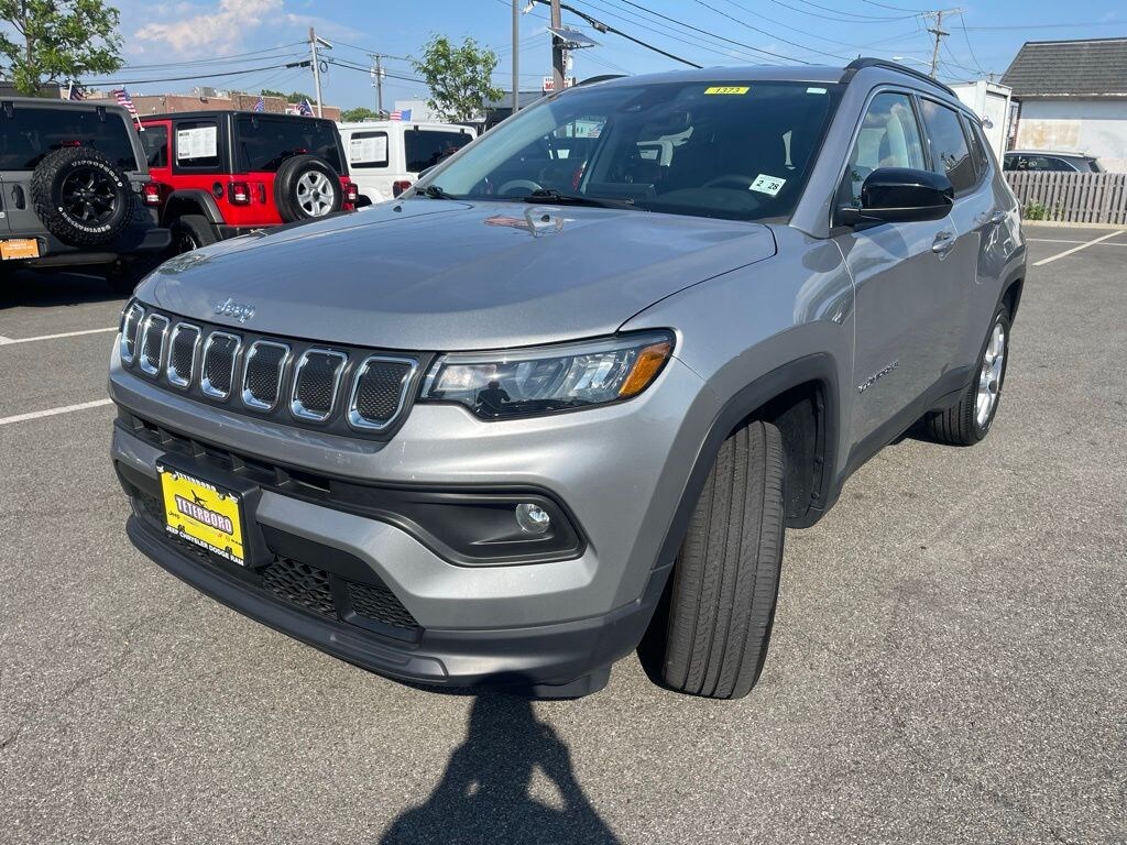 Used 2022 Jeep Compass Latitude Lux SUV