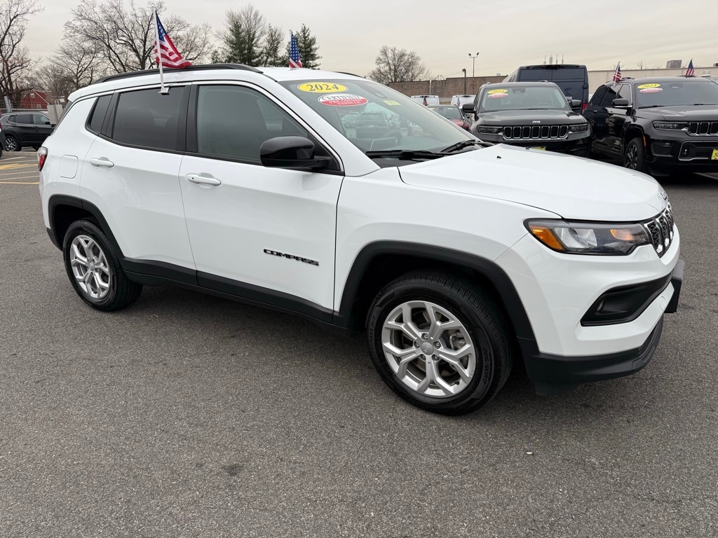 2024 Jeep Compass Latitude's photo