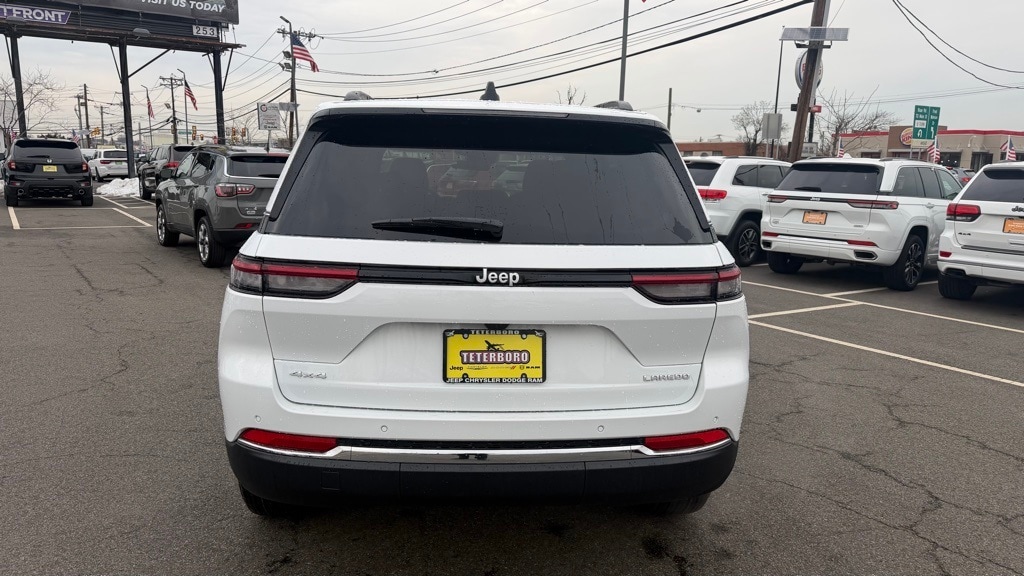 New 2025 Jeep Grand Cherokee Laredo X Sport Utility