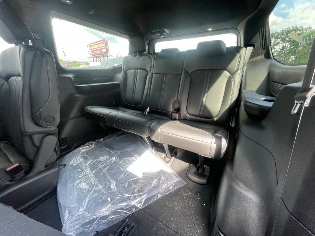 2026 Jeep Grand Wagoneer Base - Photo 11