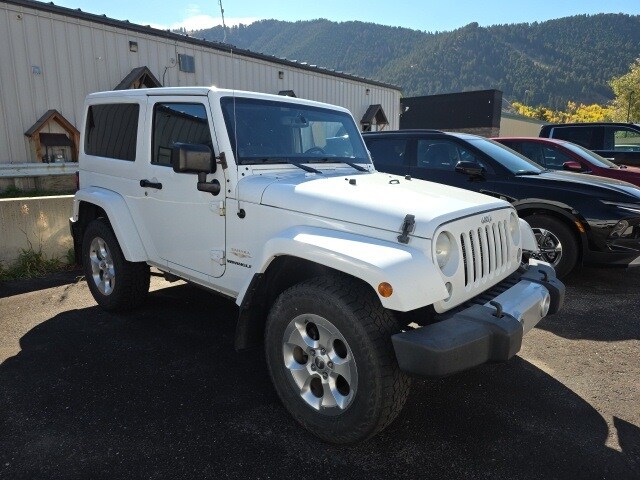 2014 Jeep Wrangler Sahara photo 2