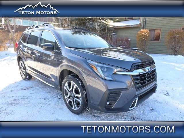 2026 Subaru Ascent Touring's photo