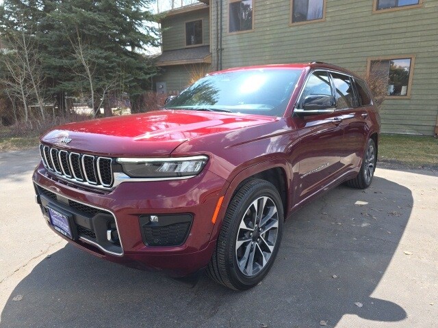 2023 Jeep Grand Cherokee Overland photo 4