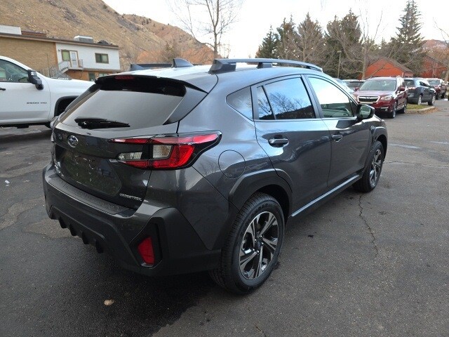 2025 Subaru Crosstrek Premium photo 2