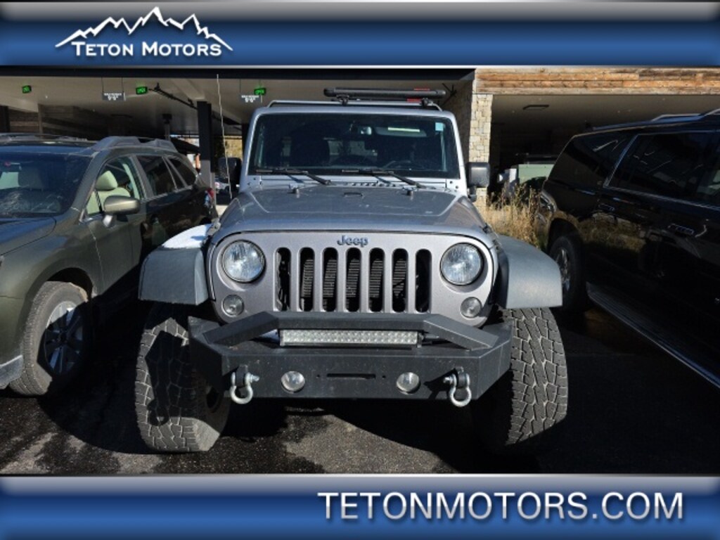 Used 2015 Jeep Wrangler Unlimited Sport SUV