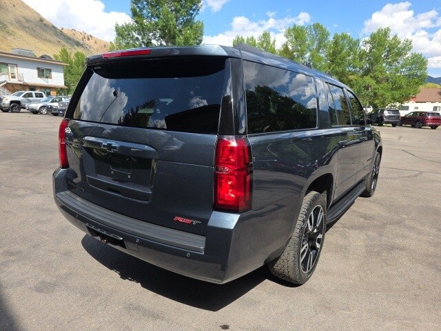 2020 Chevrolet Suburban Premier photo 2