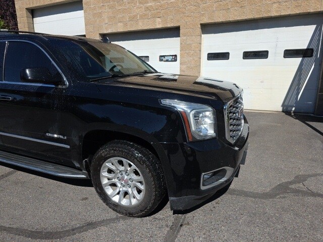 2015 Gmc Yukon XL Denali photo 2