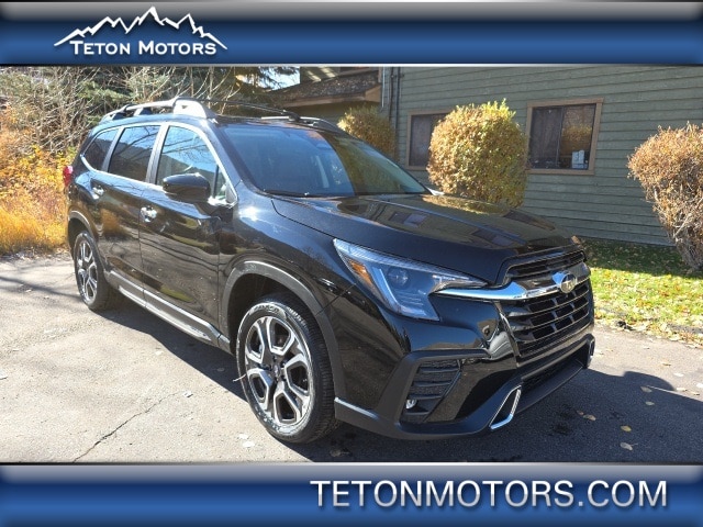 2025 Subaru Ascent Touring's photo