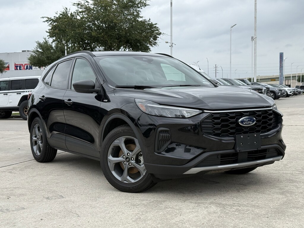 Used 2025 Ford Escape ST-Line SUV