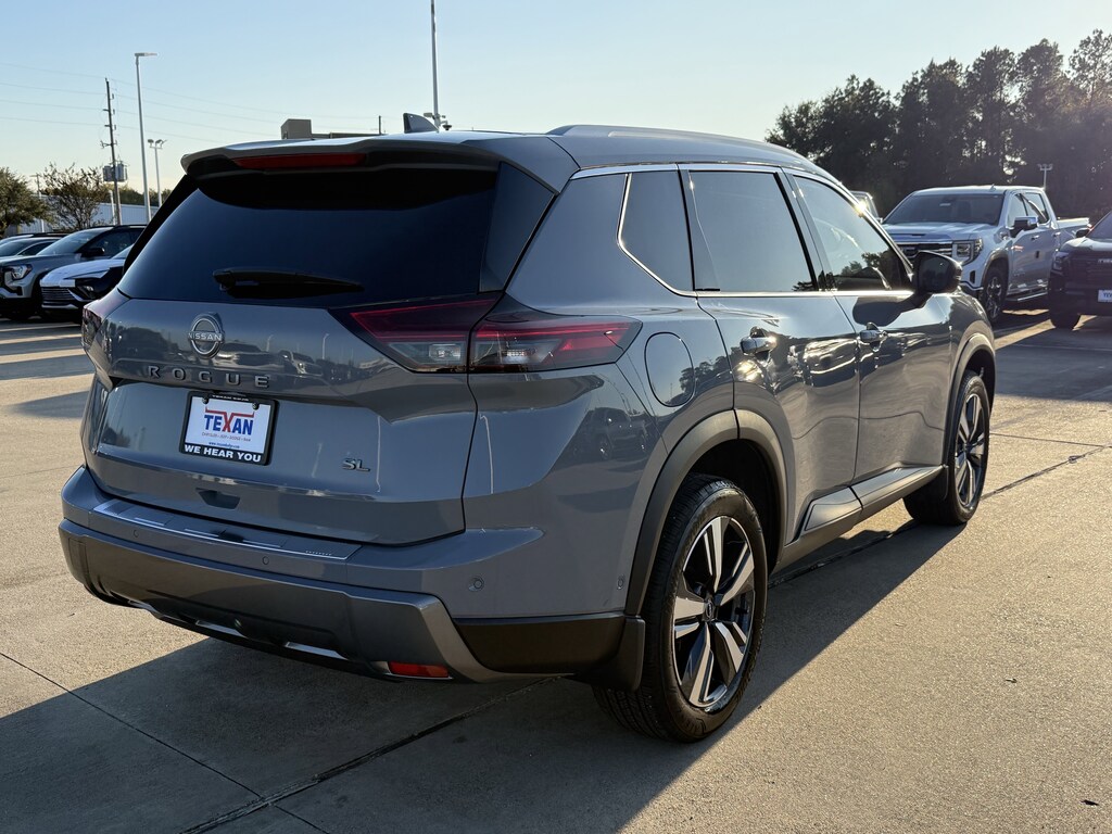 Used 2025 Nissan Rogue SL SUV