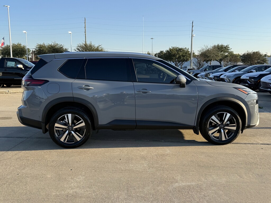 Used 2025 Nissan Rogue SL SUV