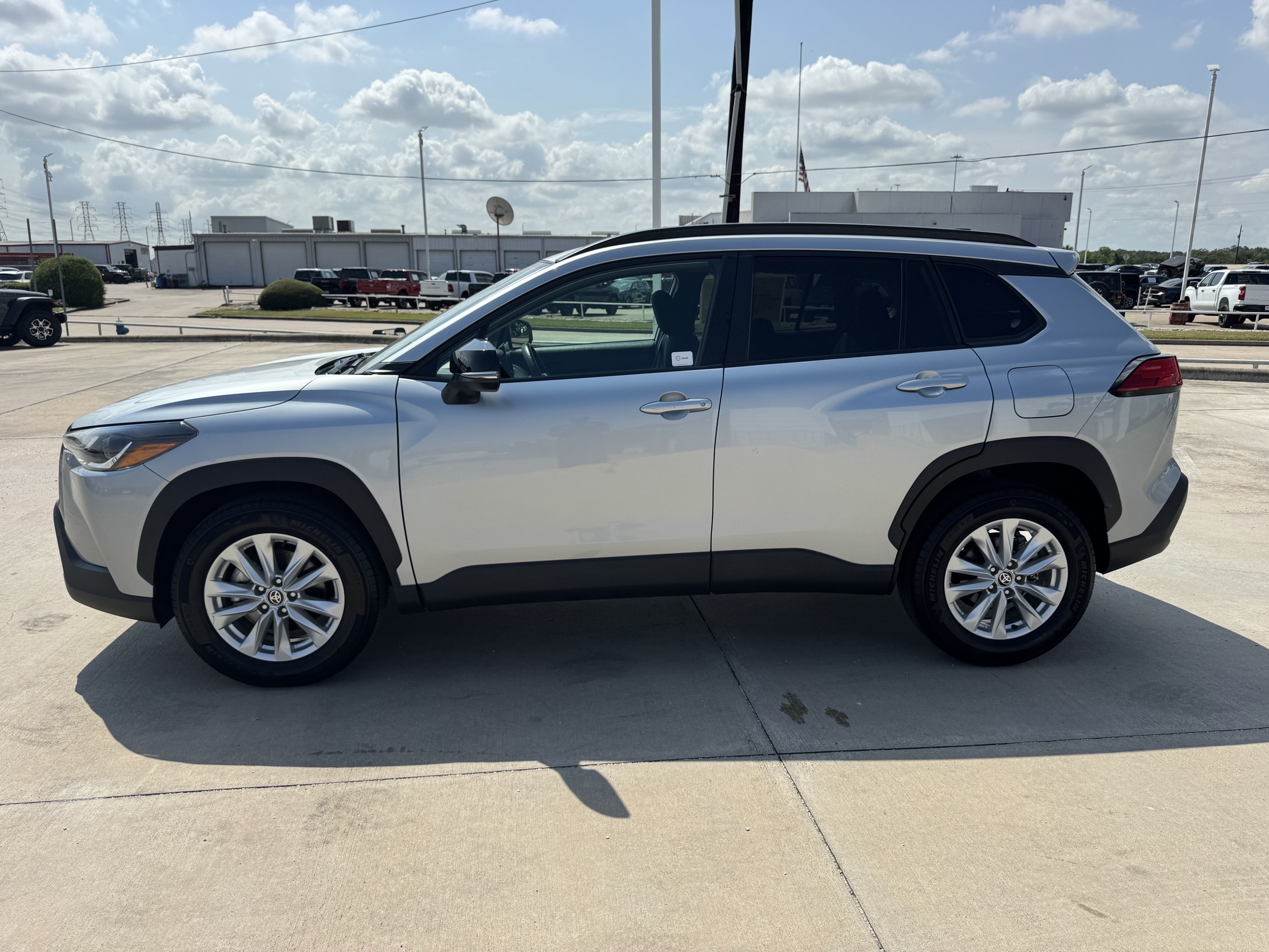 Used 2025 Toyota Corolla Cross LE SUV