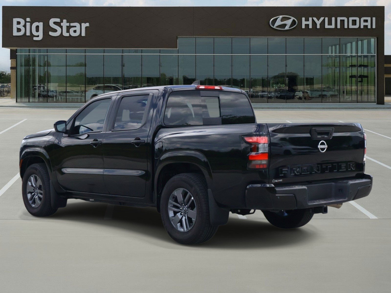 Used 2025 Nissan Frontier SV Truck Crew Cab