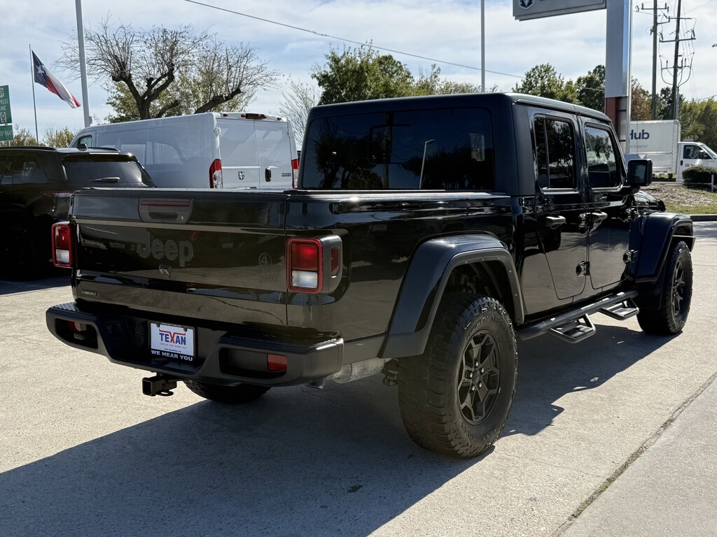 Used 2021 Jeep Gladiator Willys Truck Crew Cab