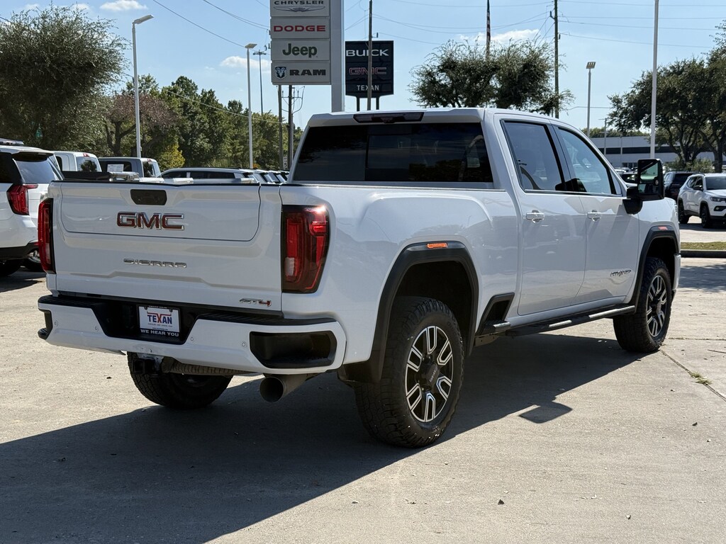 Used 2022 GMC Sierra 2500 HD AT4 Truck Crew Cab