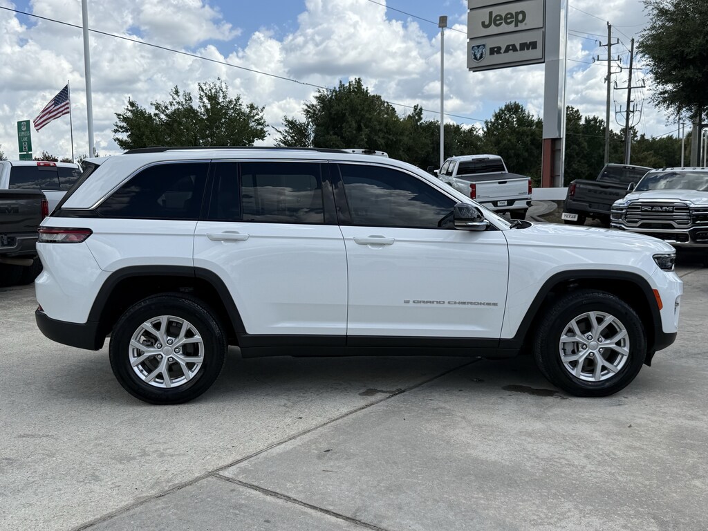 Used 2023 Jeep Grand Cherokee SUV