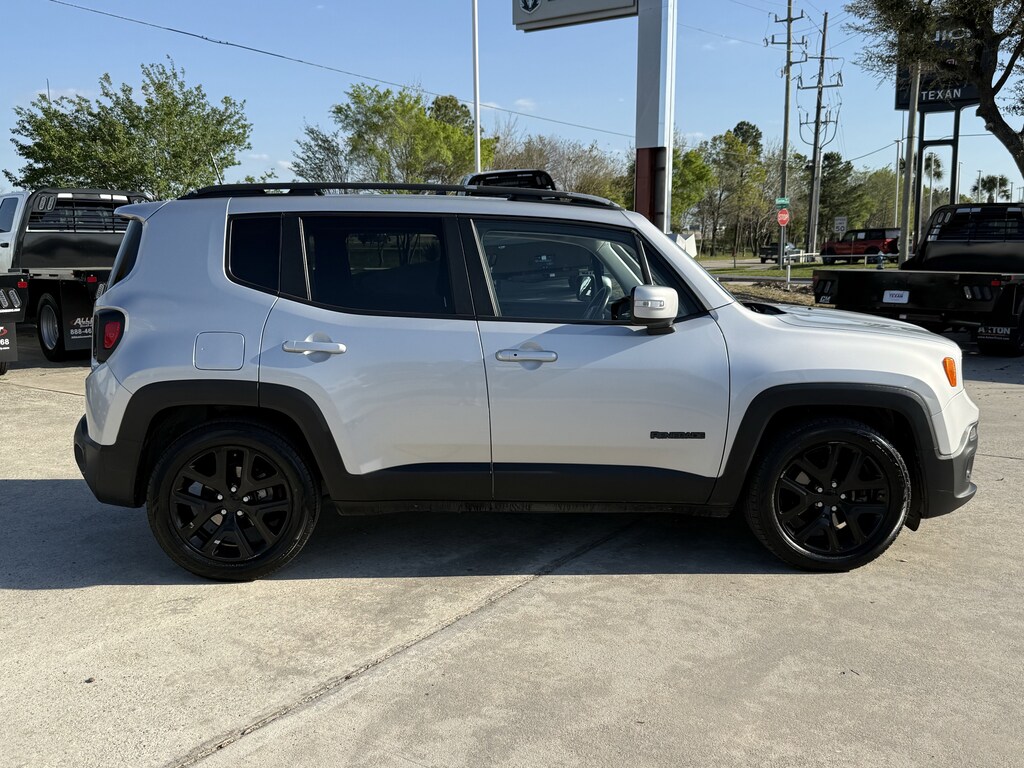 Used 2018 Jeep Renegade Altitude SUV