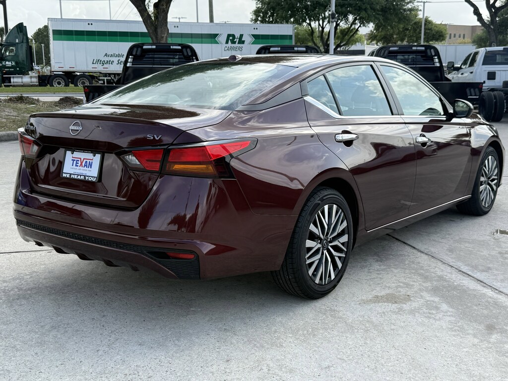 Used 2024 Nissan Altima 2.5 SV Sedan