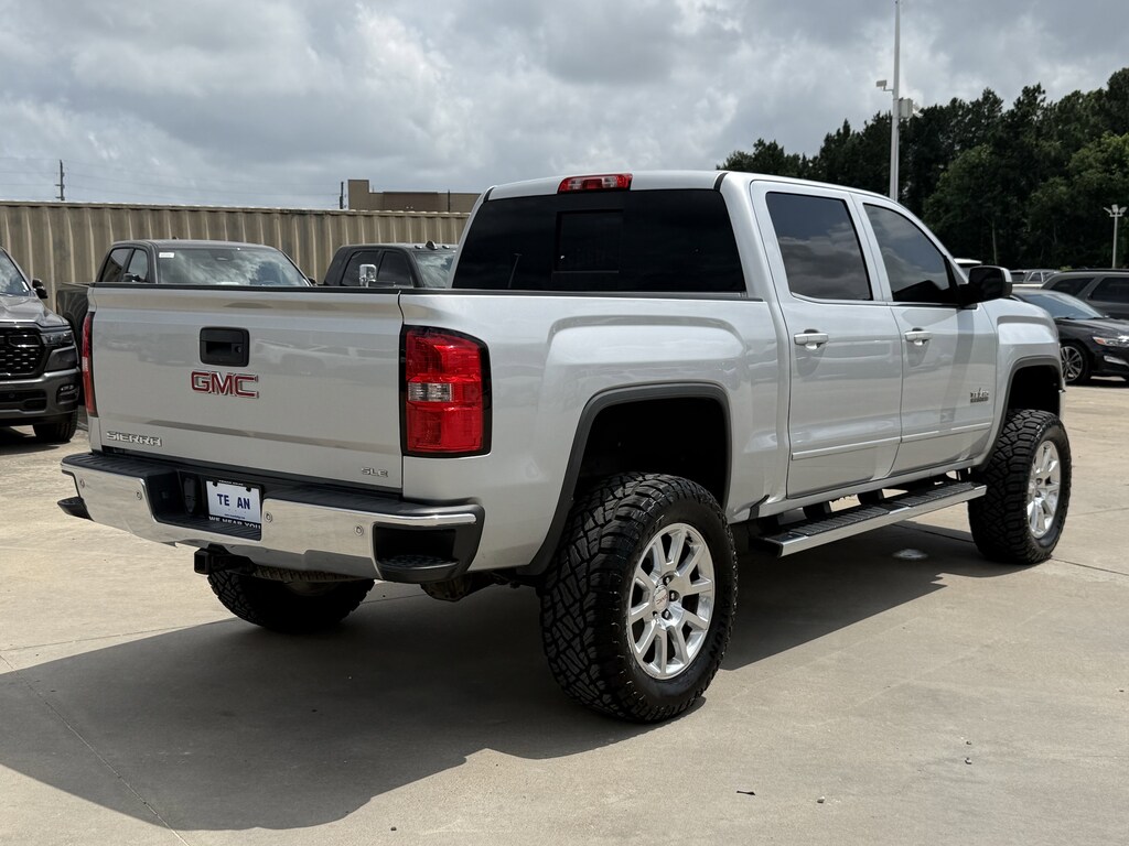 Used 2017 GMC Sierra 1500 SLE Truck Crew Cab