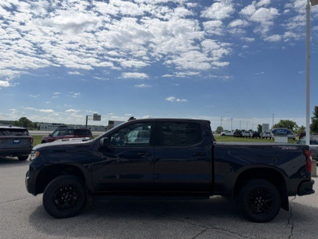 Used 2024 Chevrolet Silverado 1500 LT Trail Boss Truck Crew Cab