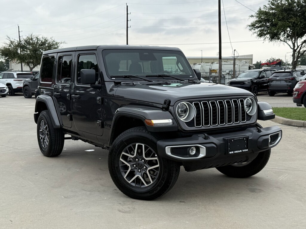Used 2025 Jeep Wrangler SUV