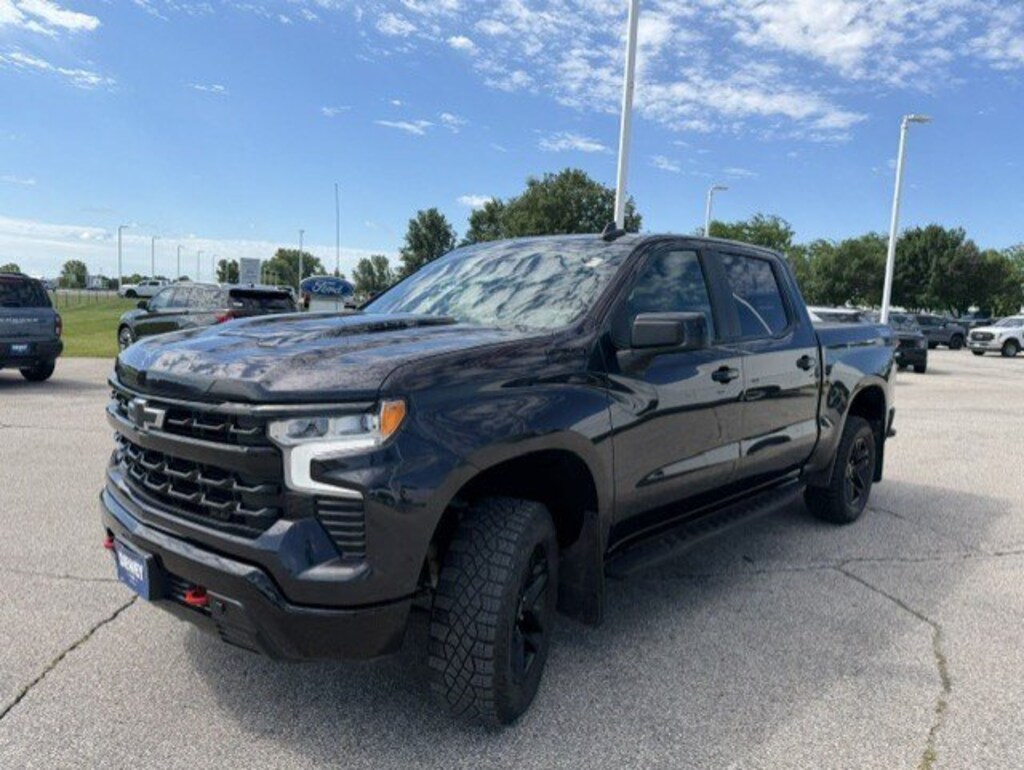 Used 2024 Chevrolet Silverado 1500 LT Trail Boss Truck Crew Cab