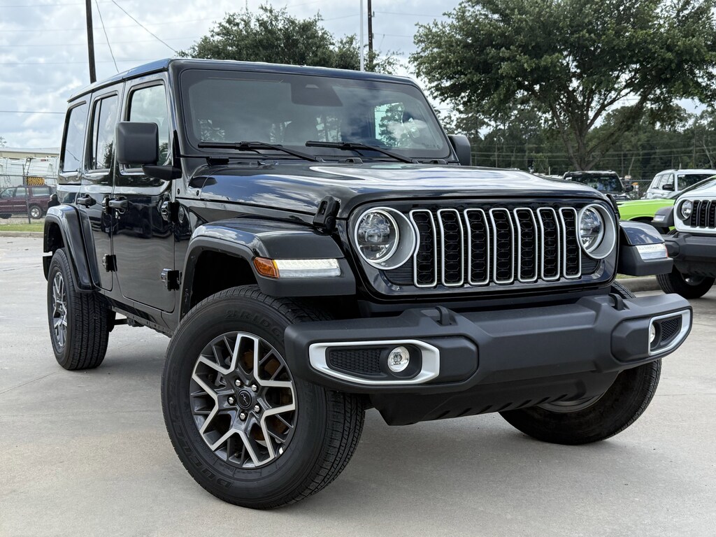 Used 2025 Jeep Wrangler SUV