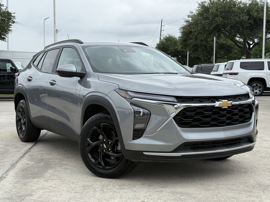Certified 2025 Chevrolet Trax LT SUV