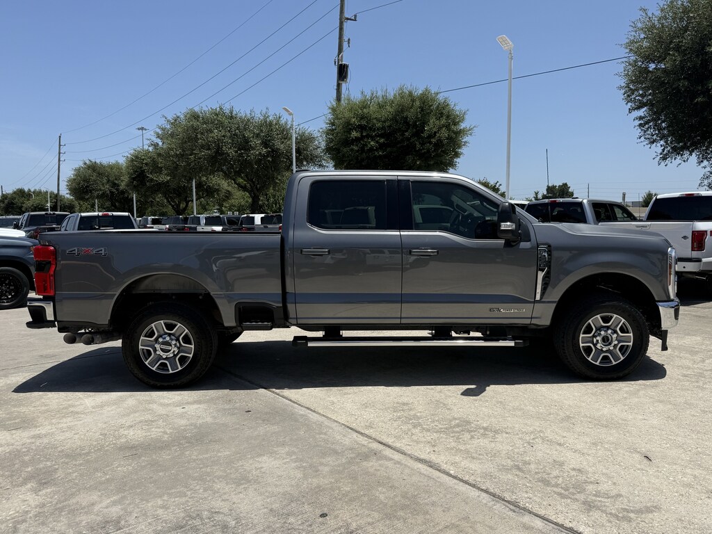 Used 2025 Ford F-250 Truck Crew Cab