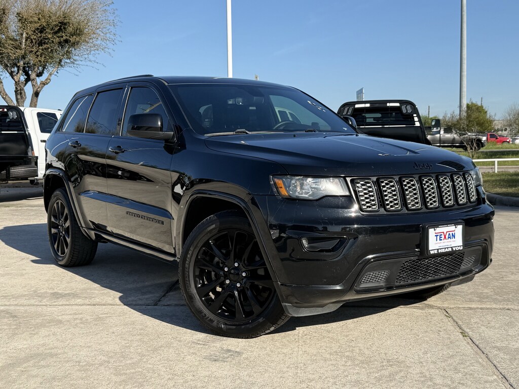 Used 2018 Jeep Grand Cherokee Altitude SUV