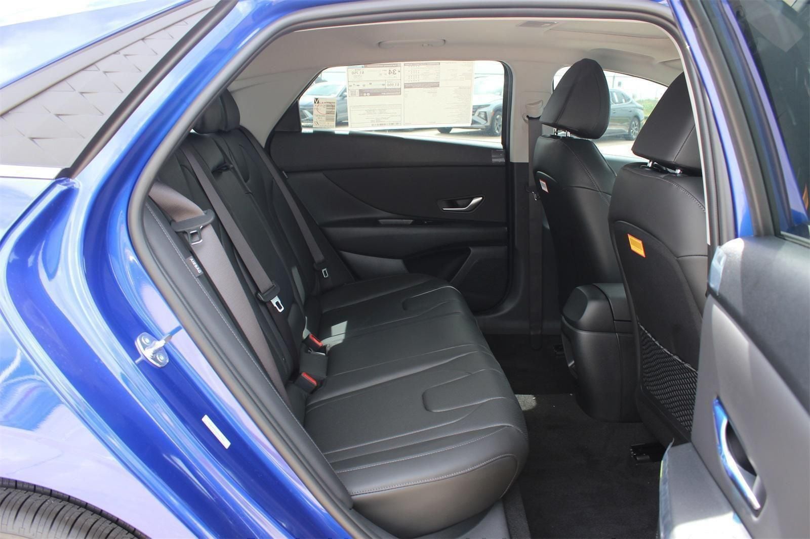 2025 Hyundai Elantra Limited - Photo 21