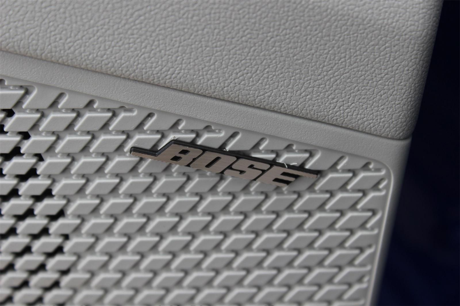 2025 Hyundai Elantra Limited - Photo 14