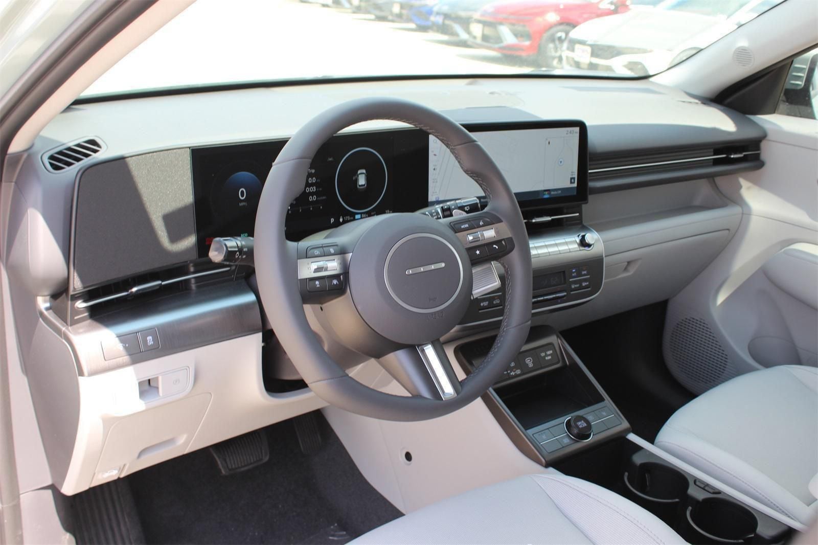 2025 Hyundai Kona EV SEL - Photo 15