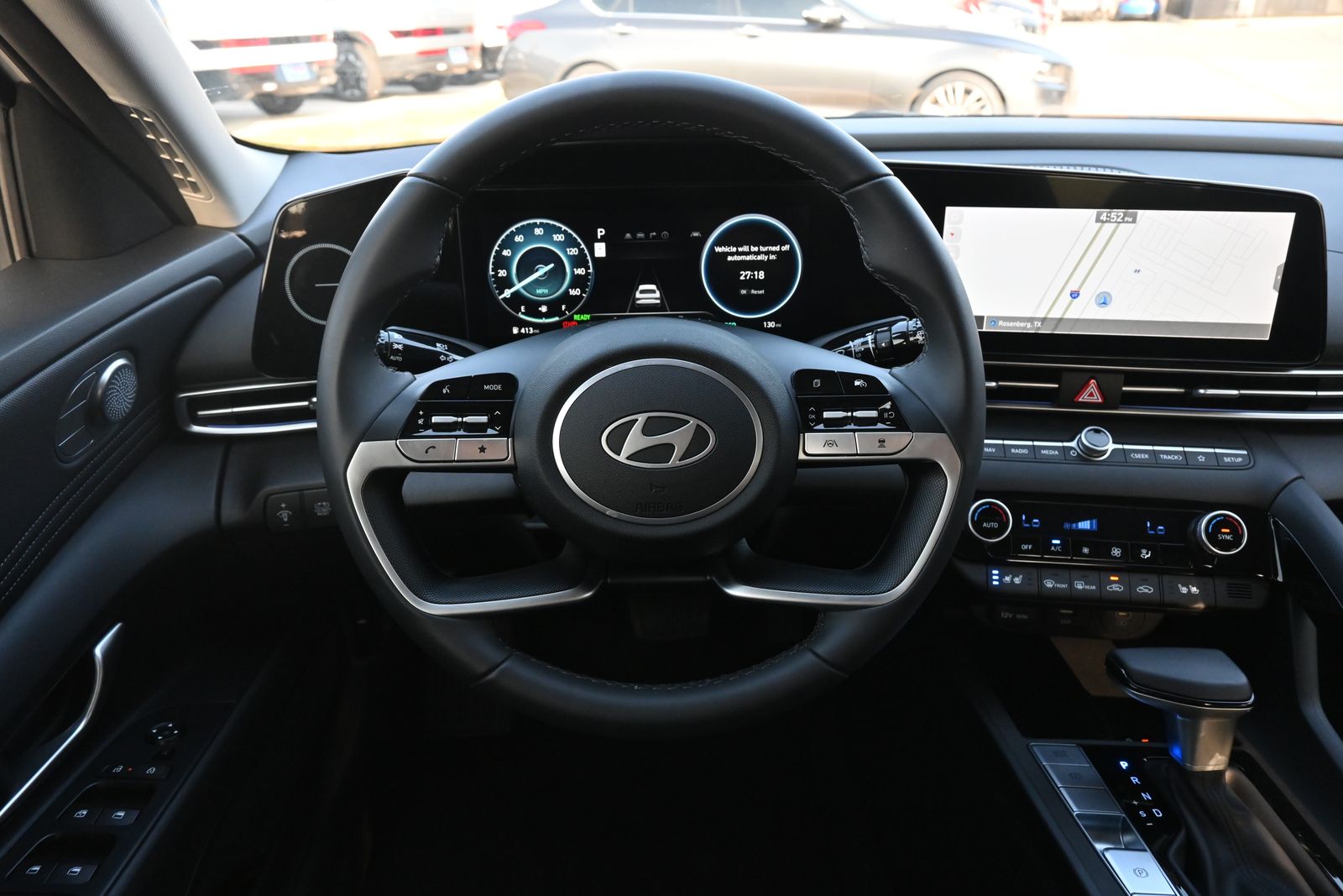 2025 Hyundai Elantra Limited - Photo 6