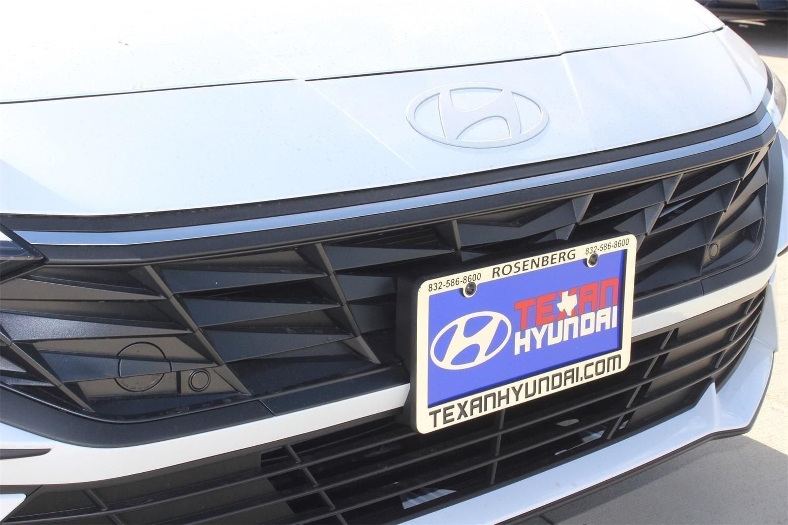 2025 Hyundai Elantra SEL - Photo 25