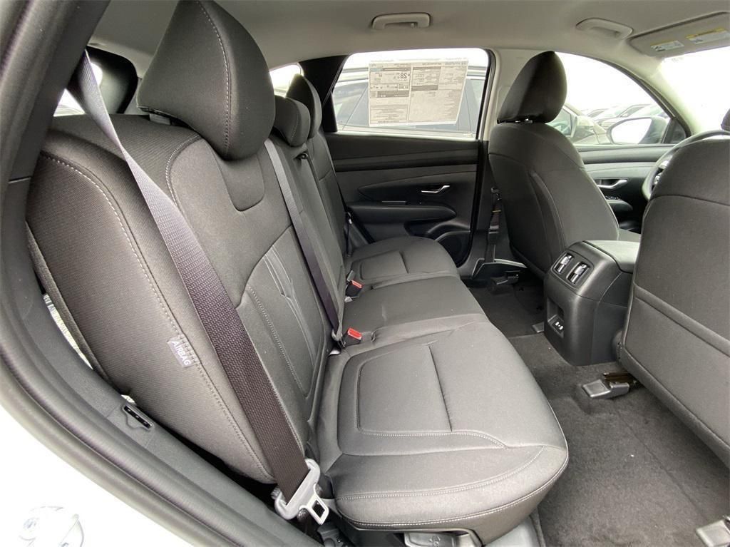 2025 Hyundai Tucson SEL - Photo 17