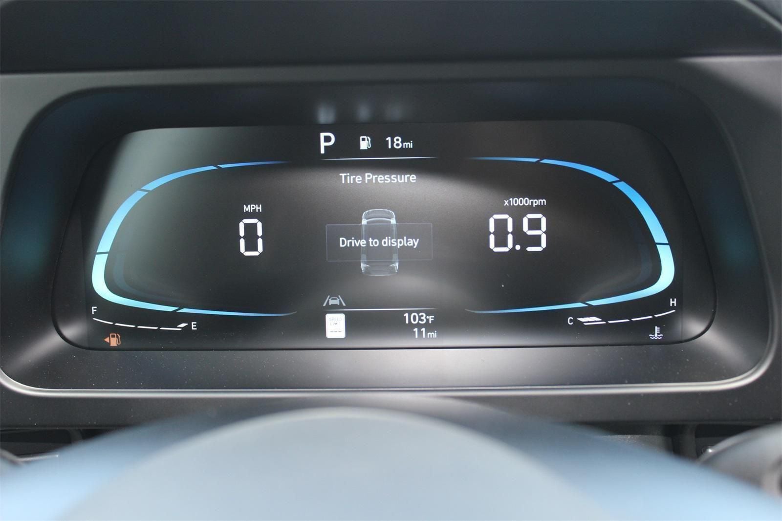 2025 Hyundai Elantra SEL - Photo 9