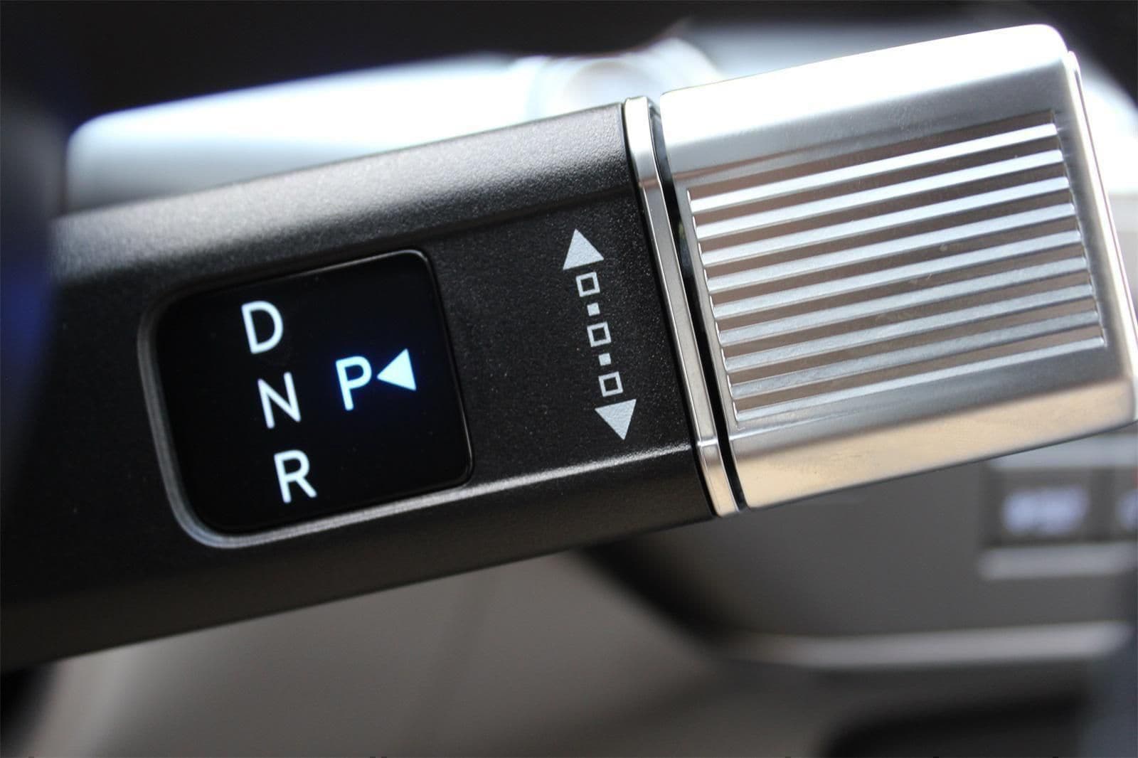 2025 Hyundai Kona EV SEL - Photo 12