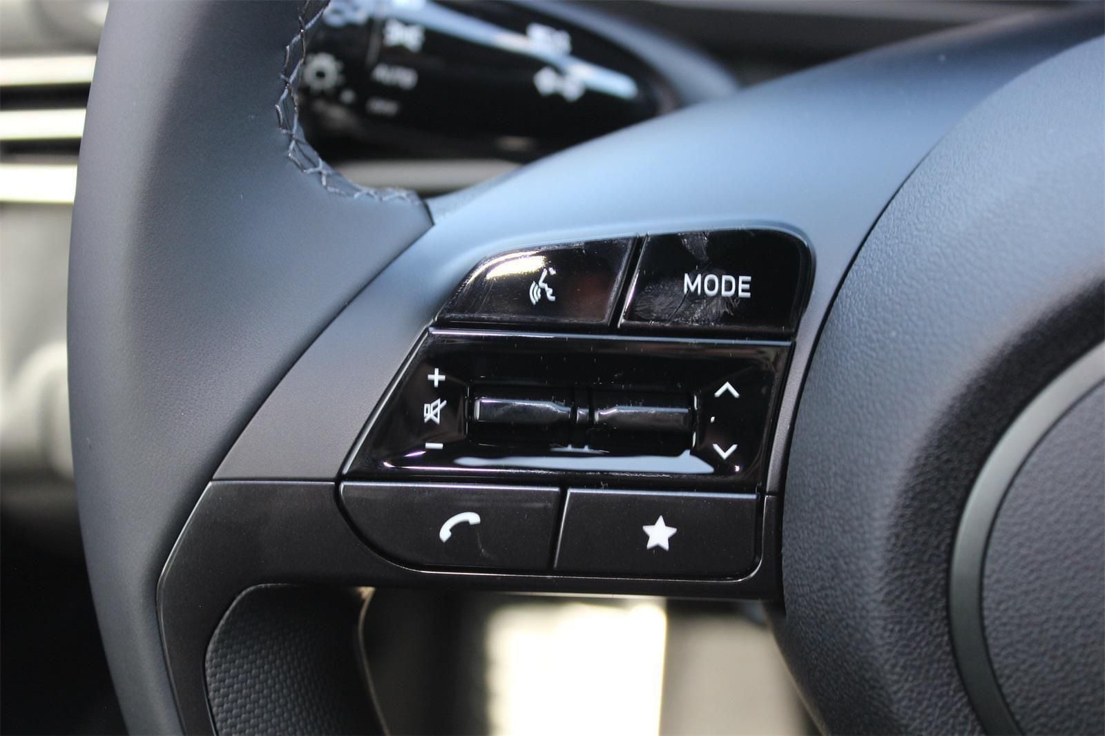 2025 Hyundai Elantra SEL - Photo 7