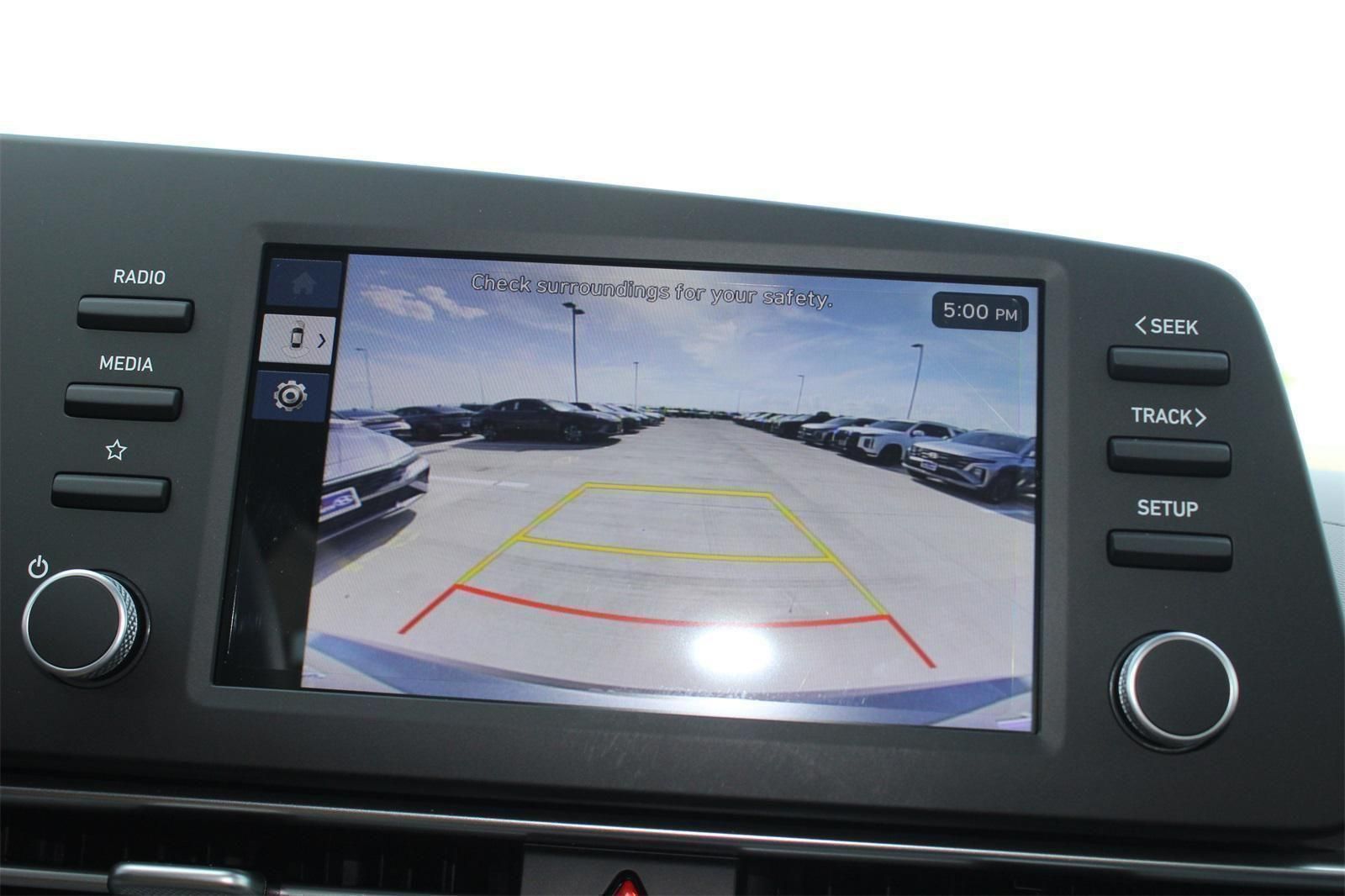 2025 Hyundai Elantra SEL - Photo 11