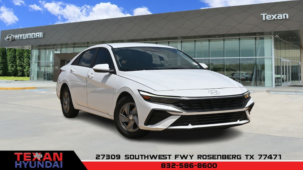 Used 2025 Hyundai Elantra SE Sedan