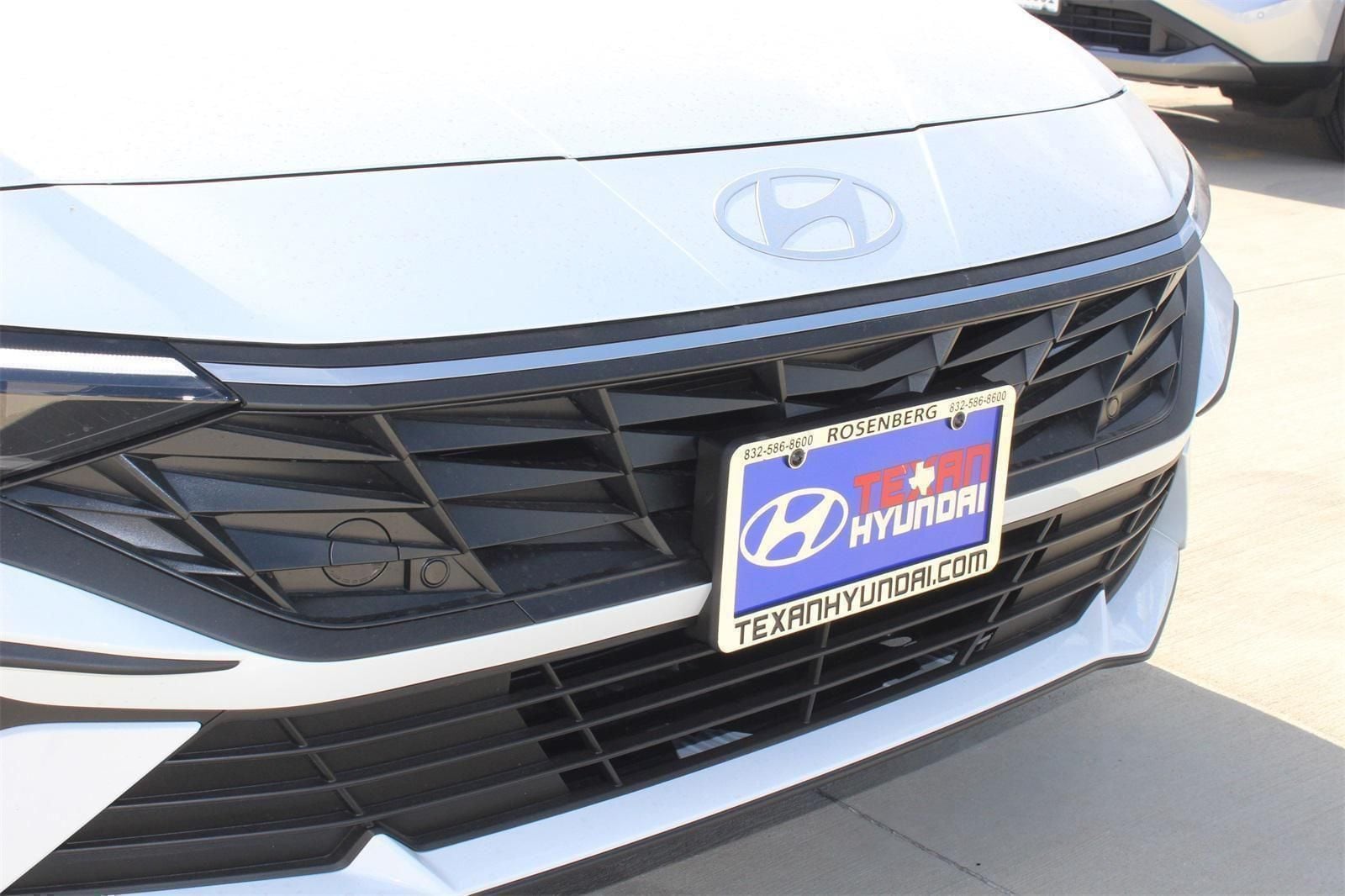 2025 Hyundai Elantra SEL - Photo 27
