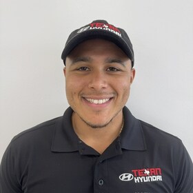 Staff member Emmanuel Meza from ID_5eb955