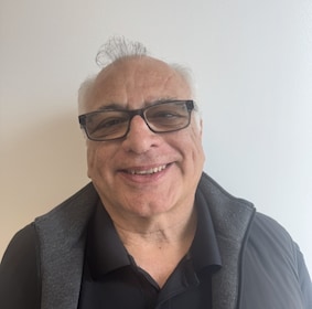 Staff member Gaston Gomez from ID_55cfe4