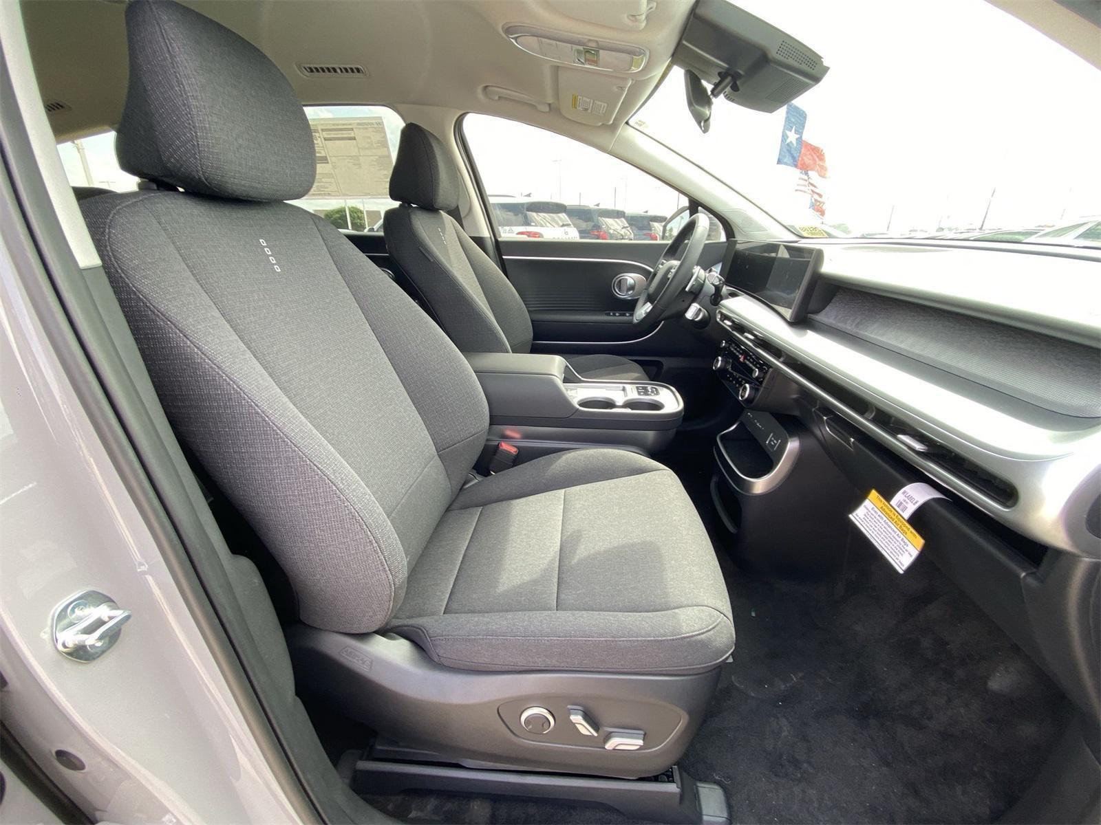 2026 Hyundai IONIQ 9 SE - Photo 18